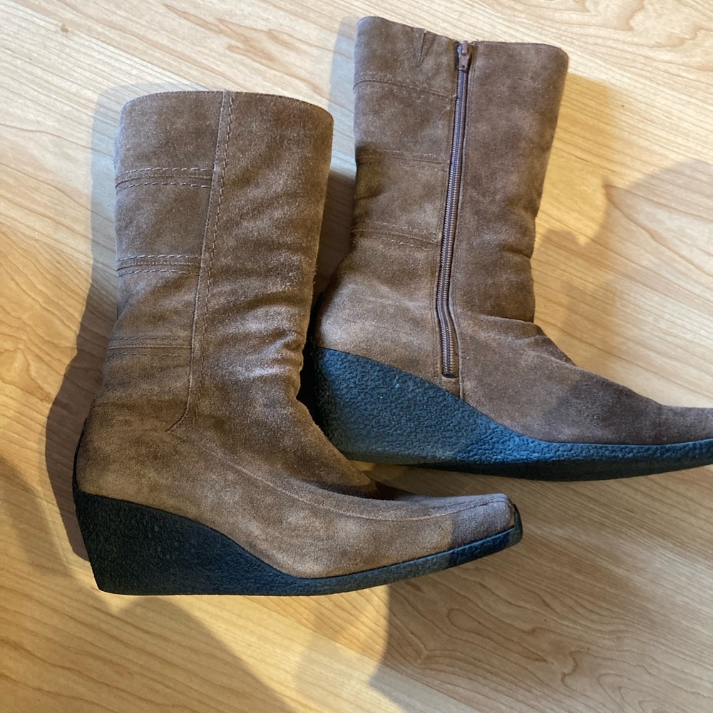 Predictions Brown Suede Wedge Boots - Picture 1 of 8